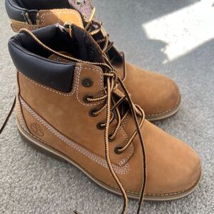 Timberland Kids Tan Nubuck Lace-Up Boots